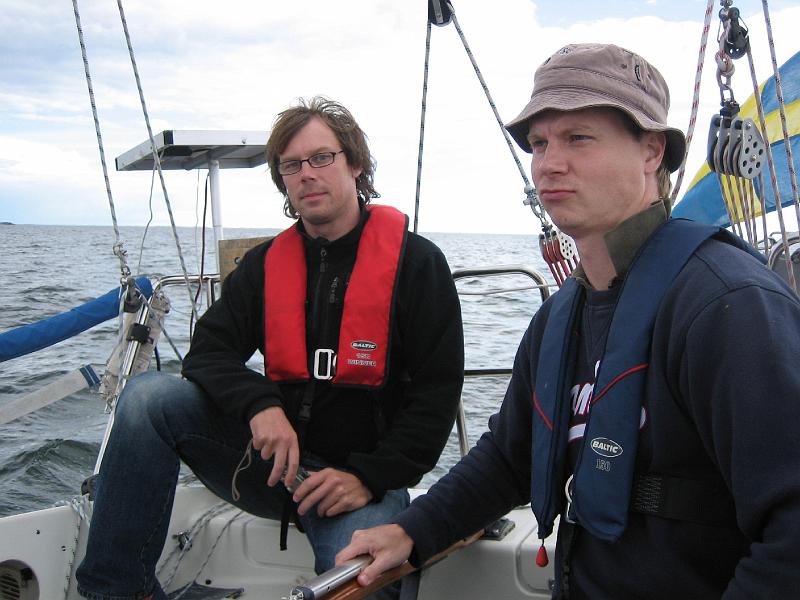 IMG_0913_Andreas_o_Hampus_med allvarlig_blick